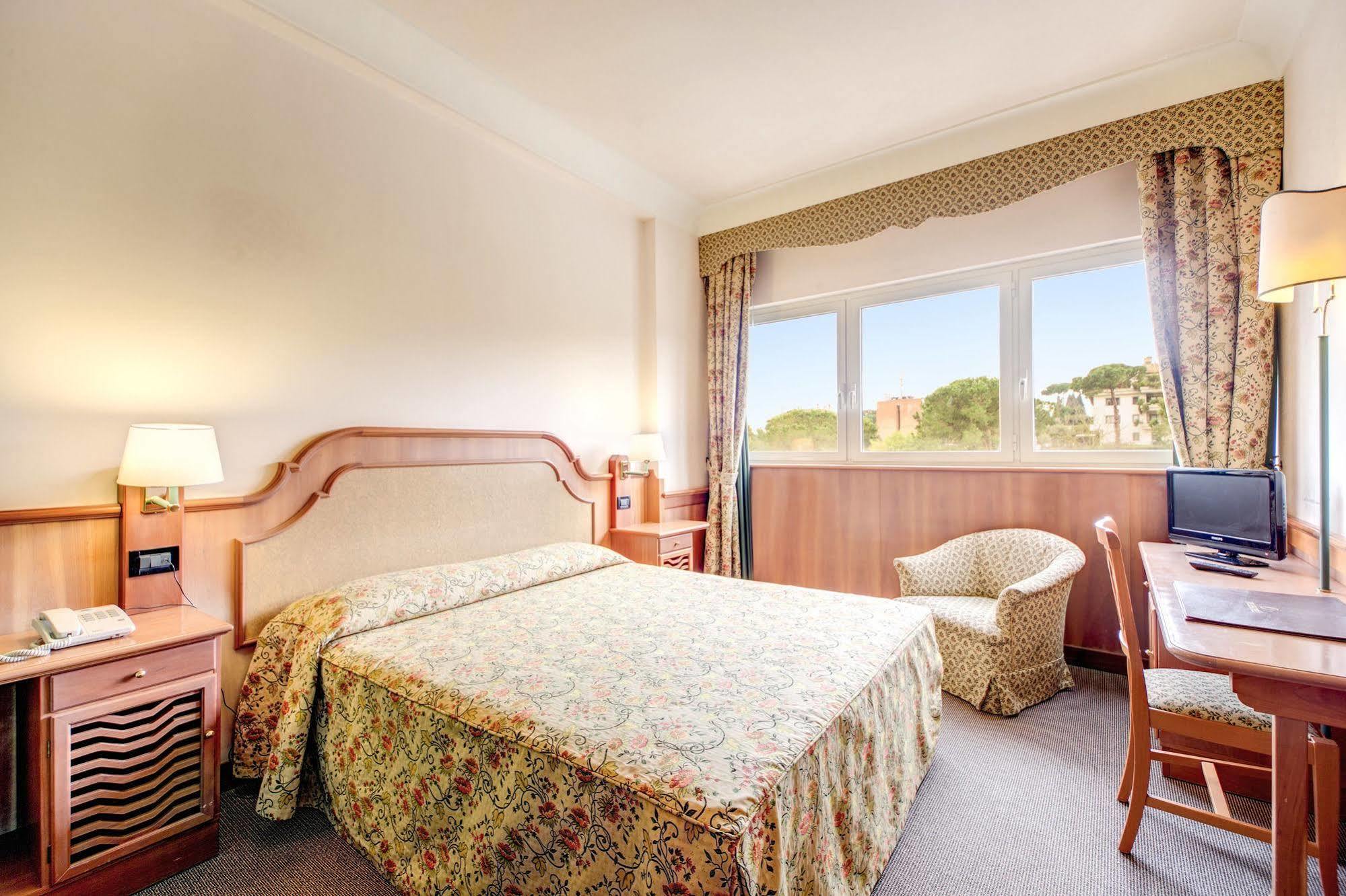 Park Hotel Roma Cassia Екстер'єр фото